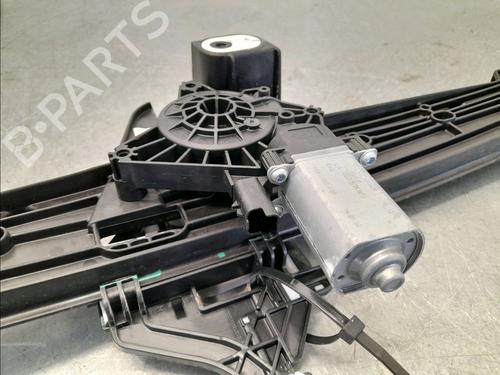 Used Rear right window mechanism Rear right window mechanism PEUGEOT 5008 III (KA_, KB_, KC_) e-210 (213 hp) 32740603 32740603