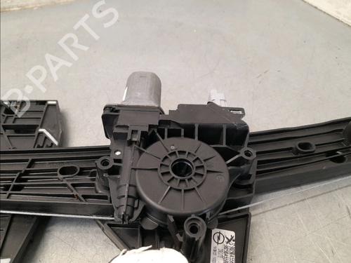 Used Rear right window mechanism Rear right window mechanism RENAULT ZOE (BFM_) ZOE (88 hp) 36657230 36657230