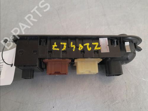 Left front window switch RENAULT CLIO IV (BH_) 1.5 dCi 90 | BP14945692I27
