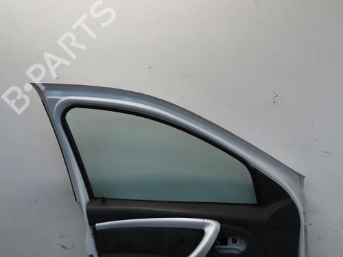 Used Left front door DACIA SANDERO 1.4 MPI LPG (72 hp) 18066185