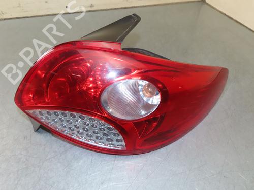Fanale posteriore destro PEUGEOT 206+ (2L_, 2M_) 1.1 (60 hp) 32004915