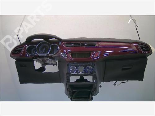Instrumentbræt CITROËN DS3 (SA_) 1.6 VTi 120 (120 hp) 9407300