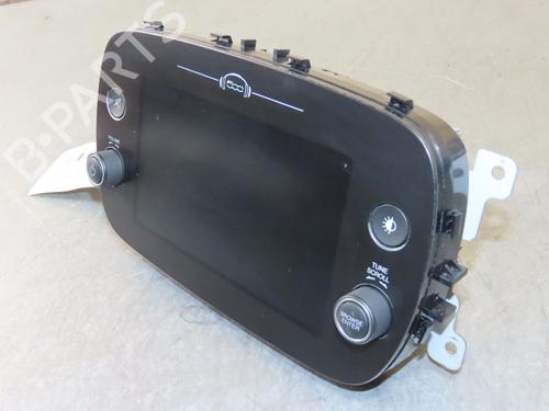 Used Radio Radio FIAT 500X (334_) 1.4 (334AXC1B, 334AXC11) (140 hp) 39996969 39996969