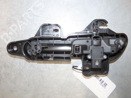 front-right-exterior-door-handle-tesla-model-y-5yjy-2019-32253804 main image