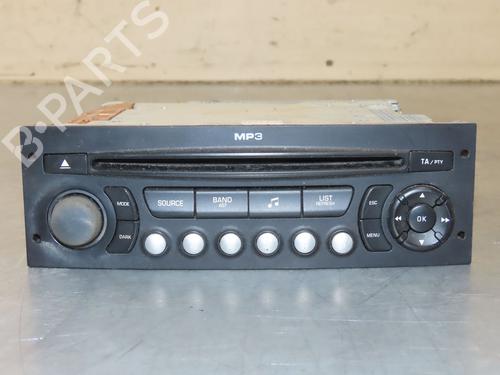 Used Radio CITROËN C3 I (FC_, FN_) 1.4 HDi (68 hp) 18912874