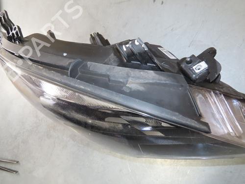 Used Right headlight OPEL MOKKA / MOKKA X (J13) 1.6 CDTI (_76) (136 hp) 32308138