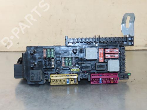 Used Fuse box Fuse box 38942312 38942312