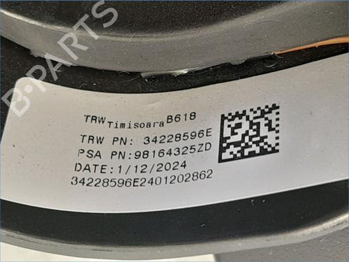 Used Steering wheel CITROËN C3 III (SX) 1.2 THP 110 (SXHNPS, SXHNZT, SXHNZ6) (110 hp) 29846435