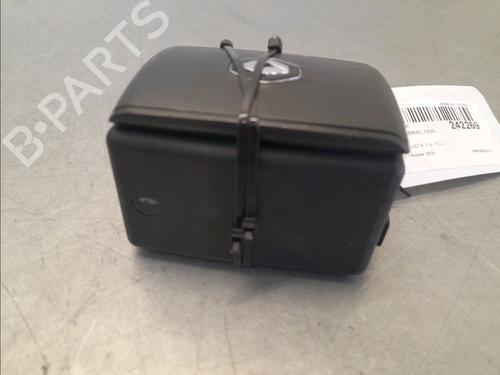 contactslot-renault-clio-v-b7_-2019-29985759 main image