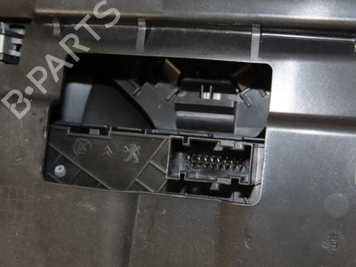 Interior roof light CITROËN DS5 2.0 HDi 165 | BP22367671I8 