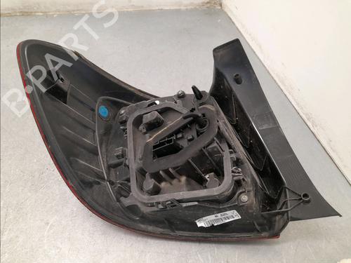 right-taillight-dacia-sandero-ii-2012-35747501 main image