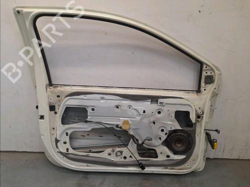 Dør venstre foran RENAULT TWINGO II (CN0_) 1.2 16V (CN04, CN0B) (75 hp) 28082537