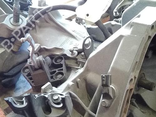Used Gearbox RENAULT TWINGO II (CN0_) 1.5 dCi (CN0U) (84 hp) 11131163