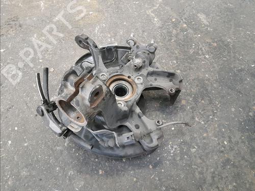 Used Right front steering knuckle VW GOLF VII (5G1, BQ1, BE1, BE2) 1.0 TSI (115 hp) 32129510