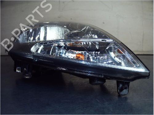 Used Right headlight NISSAN PRIMASTAR Van (X83) 2.0 dCi 115 (114 hp) 10990373