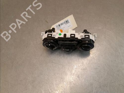 Climate control PEUGEOT 208 I (CA_, CC_) 1.2 VTI 82 | BP12943896I5 