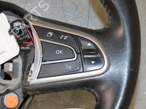 Used Steering wheel RENAULT KADJAR (HA_, HL_) 1.6 dCi 130 (HLA4) (130 hp) 27470664