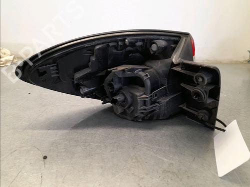 right-taillight-renault-captur-i-j5_-h5_-2013-33059259 main image