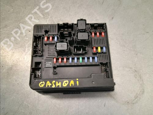 Used Fuse box Fuse box 33249486 33249486