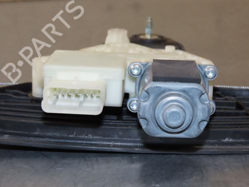 Vindusheismekanisme høyre foran RENAULT CLIO V (B7_) 1.0 SCe 65 (B7MG) (67 hp) 22381745