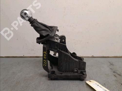 Used Gear lever CITROËN DS3 (SA_) 1.6 HDi 110 (112 hp) 11998763