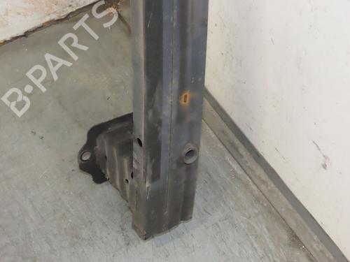 Used Front bumper reinforcement Front bumper reinforcement 38056511 38056511