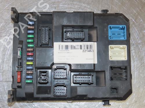Fuse box CITROËN C3 Picasso (SH_) 1.6 HDI 90 | BP17729756E1