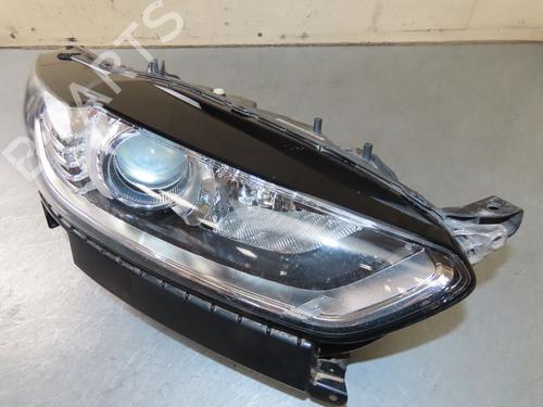 Used Right headlight FORD MONDEO V Hatchback (CE) 1.5 TDCi (120 hp) 25905737