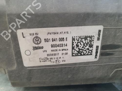 Used Left headlight VW GOLF VII (5G1, BQ1, BE1, BE2) 1.6 TDI (105 hp) 29380734
