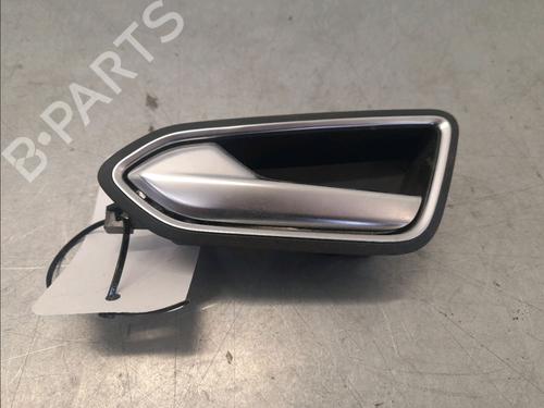 Venstre bak invendig håndtak RENAULT CAPTUR II (HF_) Blue dCi 115 (HFAD) (116 hp) 29963326