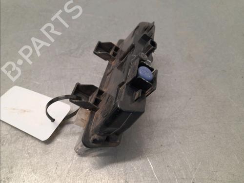 right-daytime-light-renault-captur-i-j5_-h5_-2013-32487169 main image