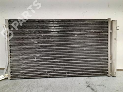 Kachel radiateur BMW 1 (E87) 118 d (143 hp) 64539229021