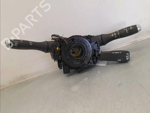 Steering column stalk RENAULT CLIO V (B7_) 1.0 TCe 100 (B7MT) | BP29985789I23 