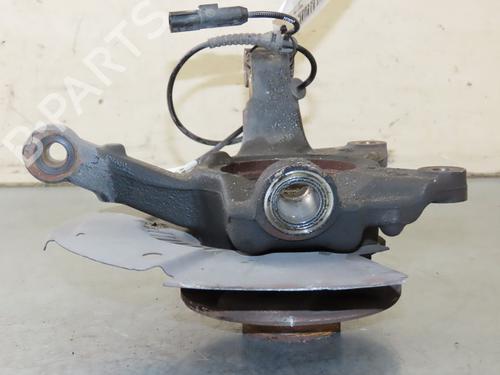 Used Left front steering knuckle RENAULT CLIO V (B7_) 1.5 Blue dCi 85 (B7AG) (86 hp) 32716032