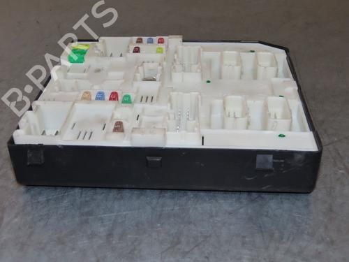 Fuse box RENAULT MEGANE III Hatchback (BZ0/1_, B3_) 1.5 dCi (BZ09, BZ0D, BZ1W, BZ29, BZ14) | BP38056502E1 - Image 2