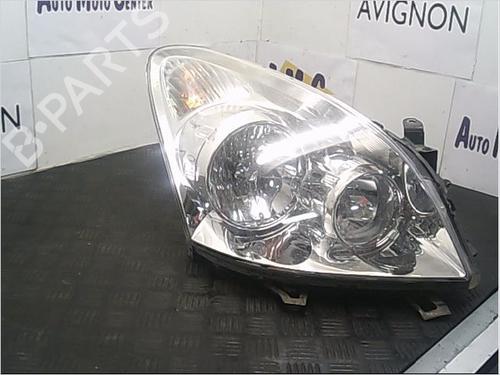 Used Right headlight Right headlight TOYOTA COROLLA Verso (ZER_, ZZE12_, R1_) 1.6 (ZNR10_, ZNR10R) (110 hp) 9405017 9405017