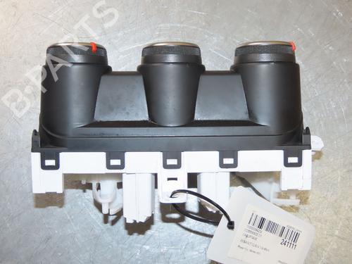 climate-control-renault-clio-v-b7_-10-sce-65-b7mg-275008661r-2019-22381685 main image