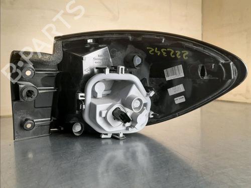 Used Left taillight RENAULT CAPTUR I (J5_, H5_) 1.5 dCi 90 (J5N4, J5M5, J5MW, J5M6, J5AL, J5AJ) (90 hp) 11702445