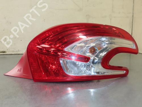 Used Right taillight Right taillight 38005440 38005440