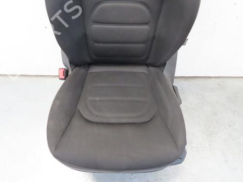 BP17067699C15 | Left front seat JEEP RENEGADE SUV (BU, B1, BV) 1.6 CRD BP17067699C15