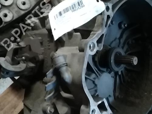 Used Gearbox OPEL ZAFIRA A MPV (T98) 2.0 DTI 16V (F75) (101 hp) 23157991