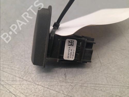 Bouton de warning RENAULT CAPTUR I (J5_, H5_) 0.9 TCe 90 | BP29985785I22 