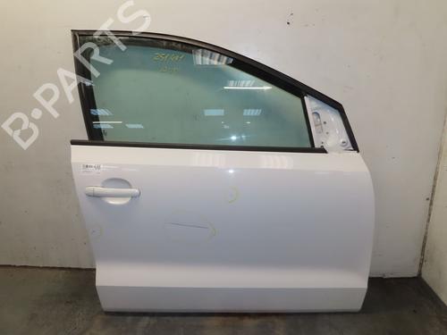 Used Right front door VW POLO V (6R1, 6C1) 1.2 (60 hp) 31796600