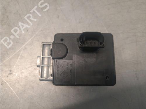 Lecteur Carte RENAULT CLIO III Grandtour (KR0/1_) [2007-2025]  29985776