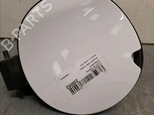 Fuel flap PEUGEOT 208 I (CA_, CC_) 1.2 VTi 68 / PureTech 68 | BP15503647C131