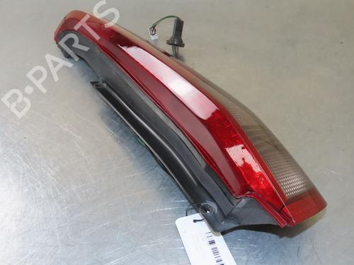 Used Right taillight NISSAN X-TRAIL I (T30) 2.2 dCi 4x4 (136 hp) 17100407