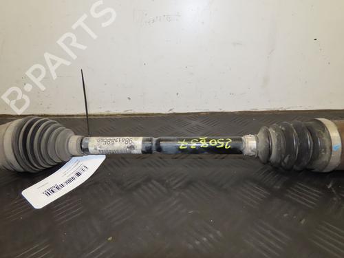 Used Left front driveshaft CITROËN C3 II (SC_) 1.2 VTi 82 (82 hp) 28445972