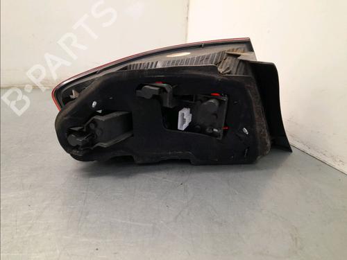Used Right taillight Right taillight PEUGEOT 407 (6D_) 1.6 HDi 110 (6D9HZC, 6D9HYC) (109 hp) 34529786 34529786
