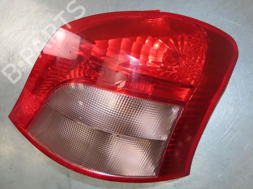 Used Right taillight TOYOTA YARIS (_P9_) 1.0 VVT-i (KSP90_, KSP90R) (69 hp) 30164245