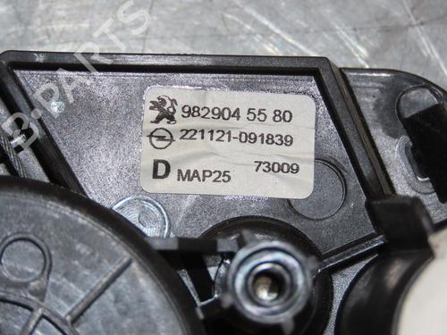 rear-right-window-mechanism-peugeot-208-ii-ub_-up_-uw_-uj_-12-puretech-75-9829045580-2019-20217523 main image